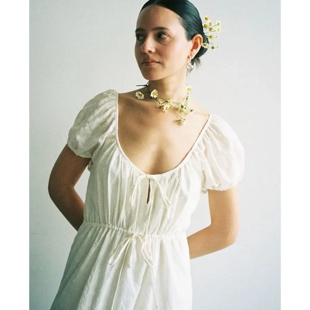 Lisa Says Gah Luxe Midi Dress in Milk Eyelet Size S - Picture 2 of 12